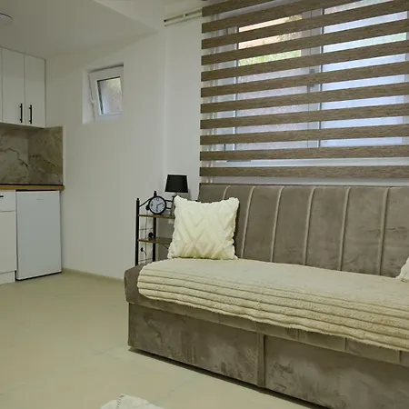 Kod Kumasina Apartman *